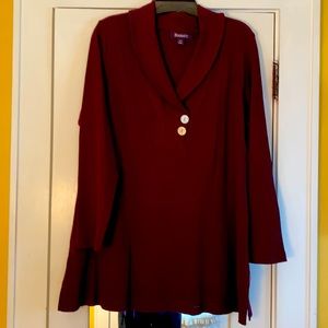 Berry colored Tunic, with waffles rich fabric.New